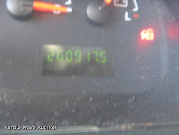 image for item GF9006 2008 Ford Econoline E450 shuttle bus