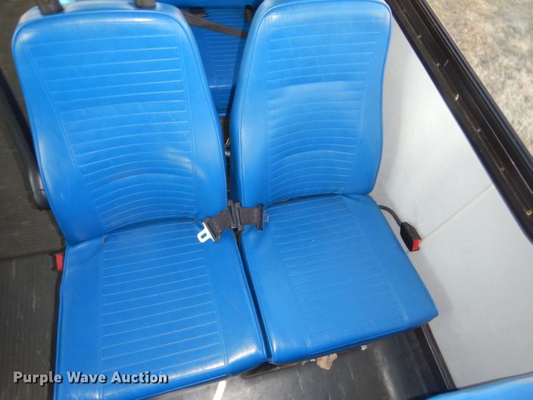 image for item GF9006 2008 Ford Econoline E450 shuttle bus