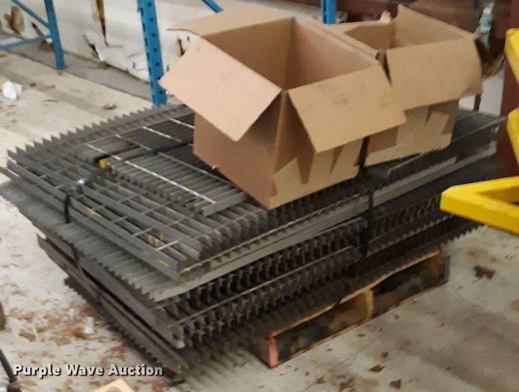 image for item GF9519 Langly PowRLift EH102 lift