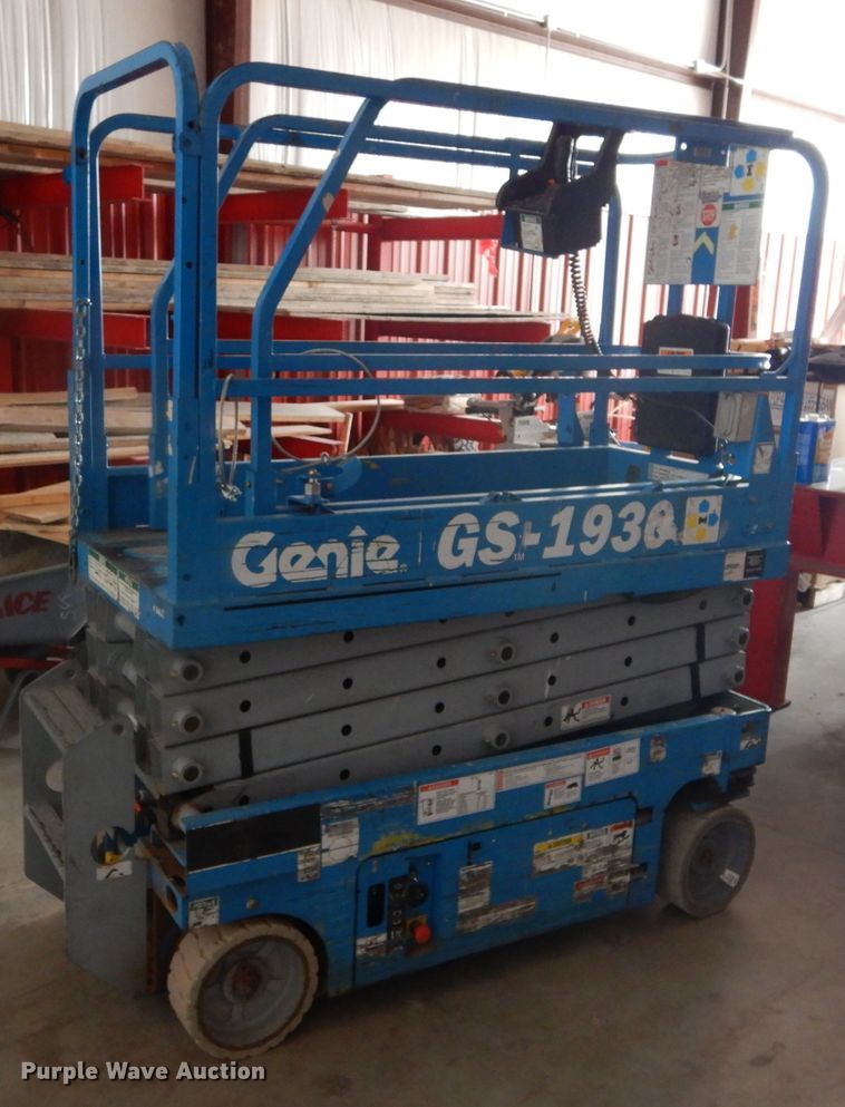 image for item GF9837 Genie GS-1930 scissor lift