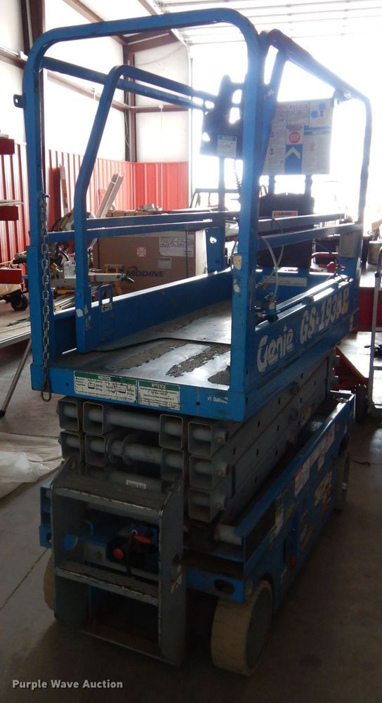 image for item GF9837 Genie GS-1930 scissor lift