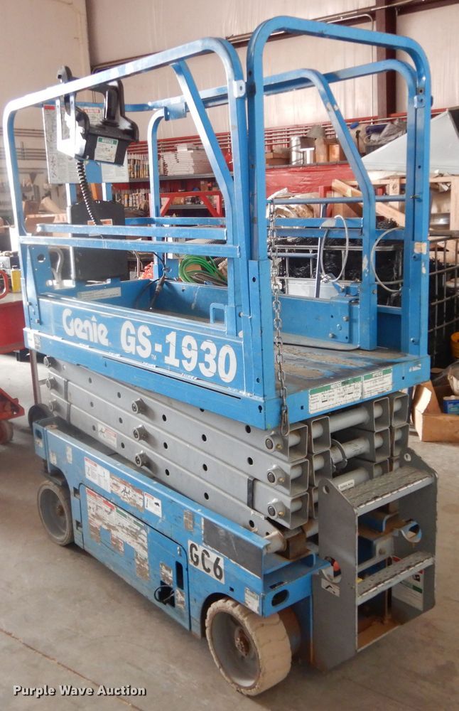 image for item GF9837 Genie GS-1930 scissor lift