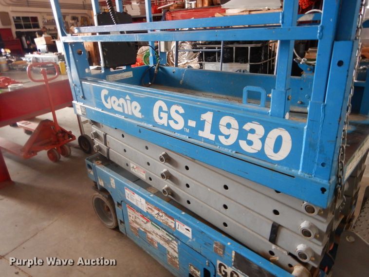 image for item GF9837 Genie GS-1930 scissor lift