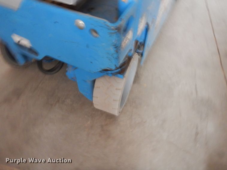 image for item GF9837 Genie GS-1930 scissor lift