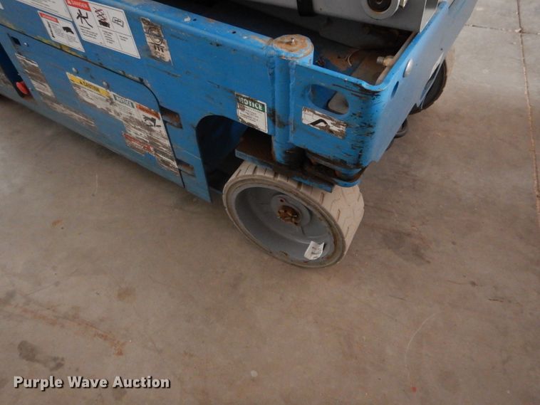 image for item GF9837 Genie GS-1930 scissor lift