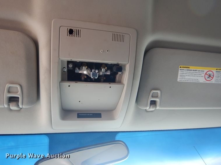 image for item GF9841 2013 Chevrolet Silverado 3500HD flatbed pickup truck