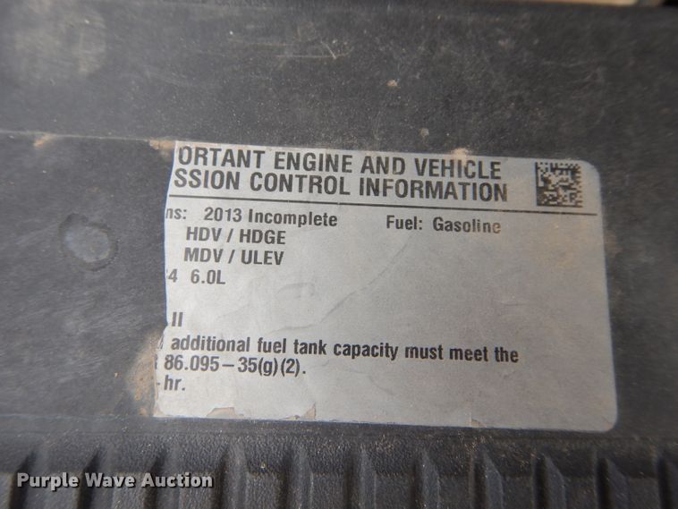 image for item GF9841 2013 Chevrolet Silverado 3500HD flatbed pickup truck