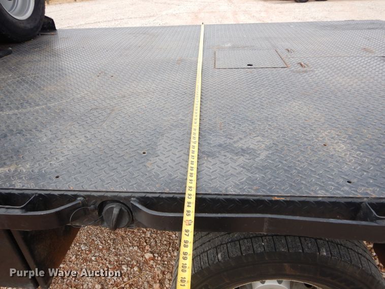 image for item GF9841 2013 Chevrolet Silverado 3500HD flatbed pickup truck