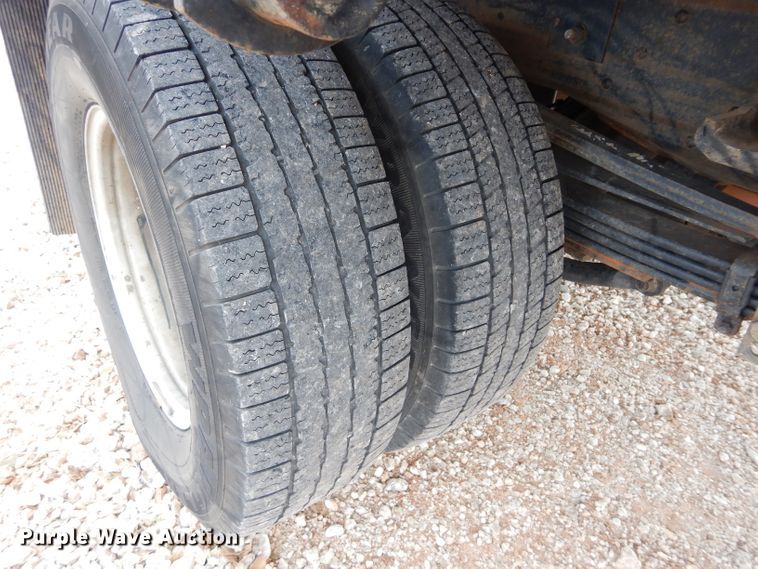 image for item GF9841 2013 Chevrolet Silverado 3500HD flatbed pickup truck