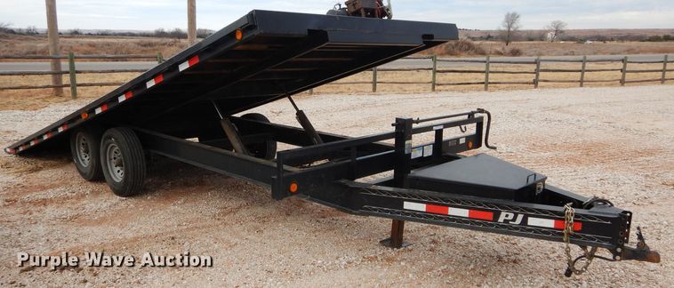 image for item GF9842 2017 PJ tilt deck equipment trailer