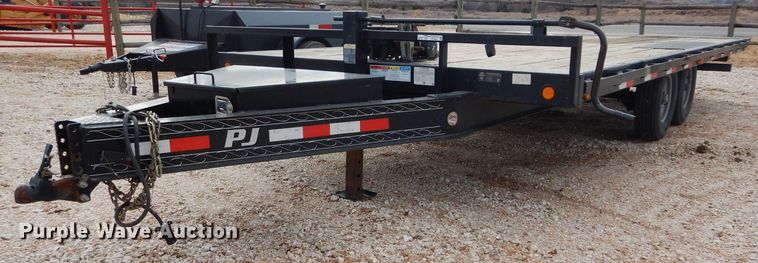 image for item GF9842 2017 PJ tilt deck equipment trailer