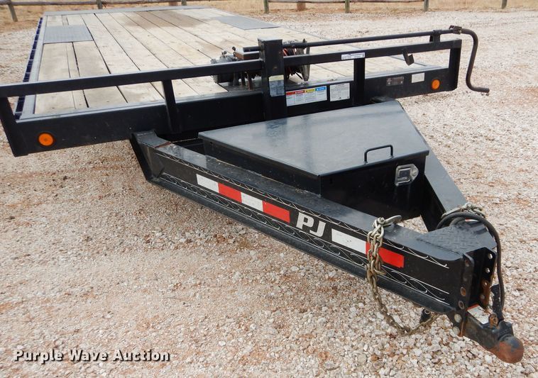 image for item GF9842 2017 PJ tilt deck equipment trailer