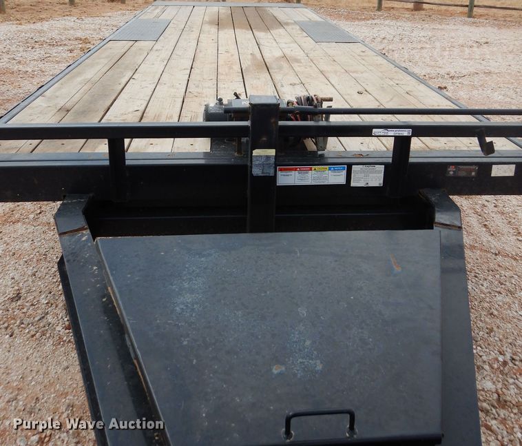 image for item GF9842 2017 PJ tilt deck equipment trailer