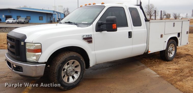 image for item GF9848 2008 Ford F350 XL Super Duty SuperCab utility bed pickup truck