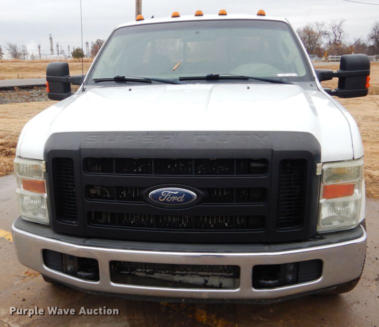 image for item GF9848 2008 Ford F350 XL Super Duty SuperCab utility bed pickup truck