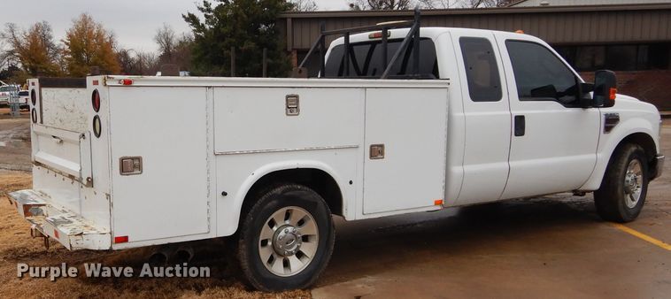image for item GF9848 2008 Ford F350 XL Super Duty SuperCab utility bed pickup truck