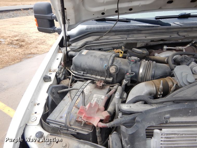 image for item GF9848 2008 Ford F350 XL Super Duty SuperCab utility bed pickup truck