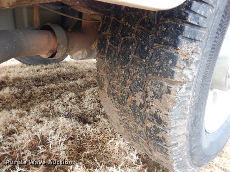 image for item GF9848 2008 Ford F350 XL Super Duty SuperCab utility bed pickup truck