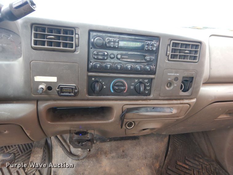 image for item GF9849 2001 Ford F250 Super Duty SuperCab utility bed pickup truck