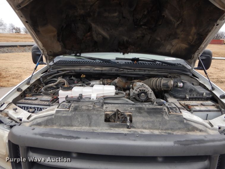 image for item GF9849 2001 Ford F250 Super Duty SuperCab utility bed pickup truck