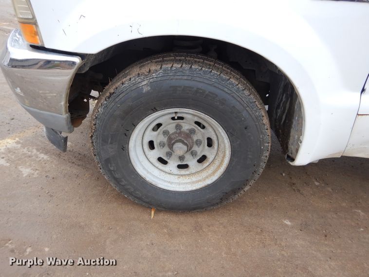 image for item GF9849 2001 Ford F250 Super Duty SuperCab utility bed pickup truck