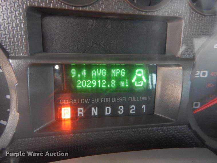 image for item GF9850 2010 Ford F350 XL Super Duty SuperCab utility bed pickup truck