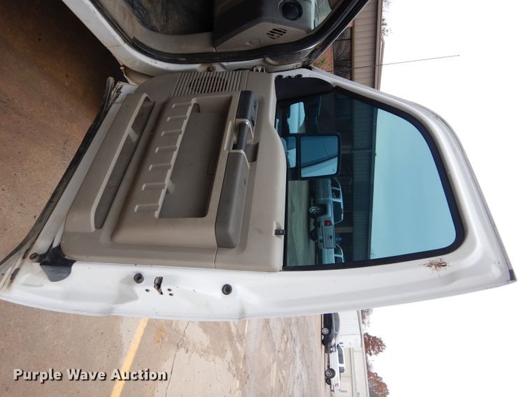 image for item GF9850 2010 Ford F350 XL Super Duty SuperCab utility bed pickup truck