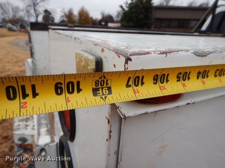 image for item GF9850 2010 Ford F350 XL Super Duty SuperCab utility bed pickup truck