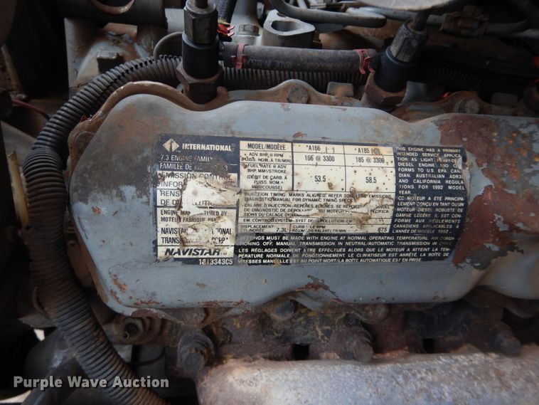 image for item GF9852 1992 Ford F350 flatbed pickup truck