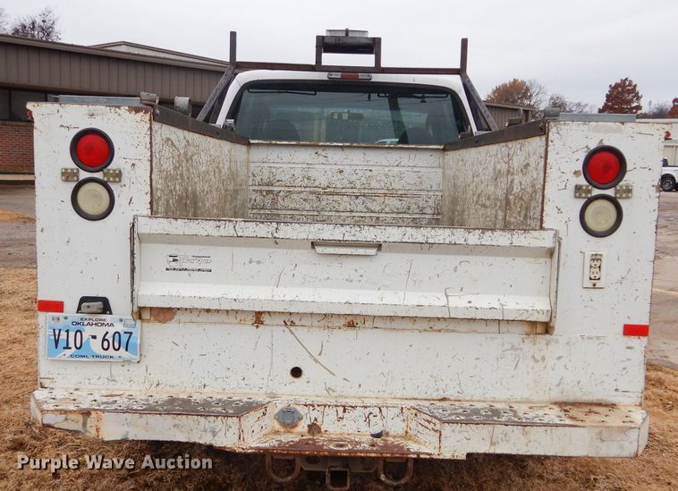 image for item GF9853 2003 Ford F250 Super Duty SuperCab utility bed pickup truck