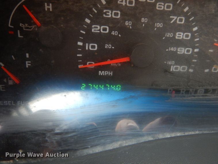 image for item GF9853 2003 Ford F250 Super Duty SuperCab utility bed pickup truck