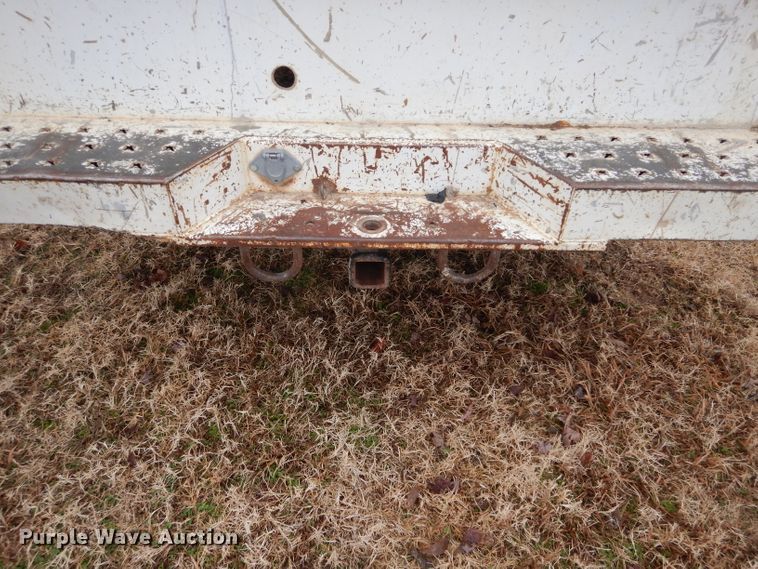 image for item GF9853 2003 Ford F250 Super Duty SuperCab utility bed pickup truck