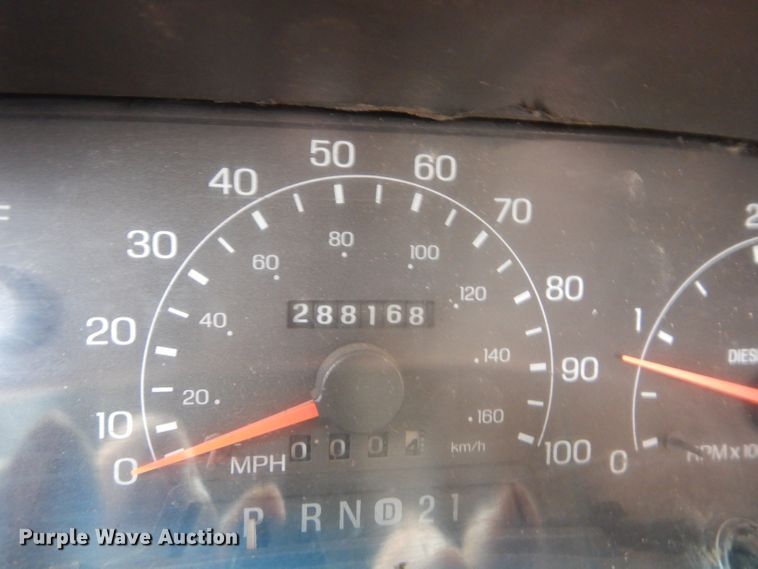 image for item GF9854 2000 Ford F350 Super Duty utility bed pickup truck