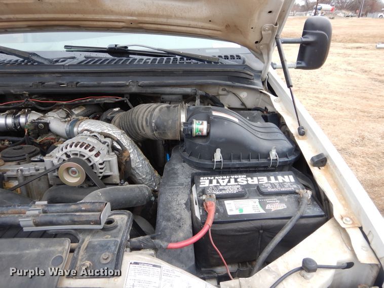 image for item GF9854 2000 Ford F350 Super Duty utility bed pickup truck