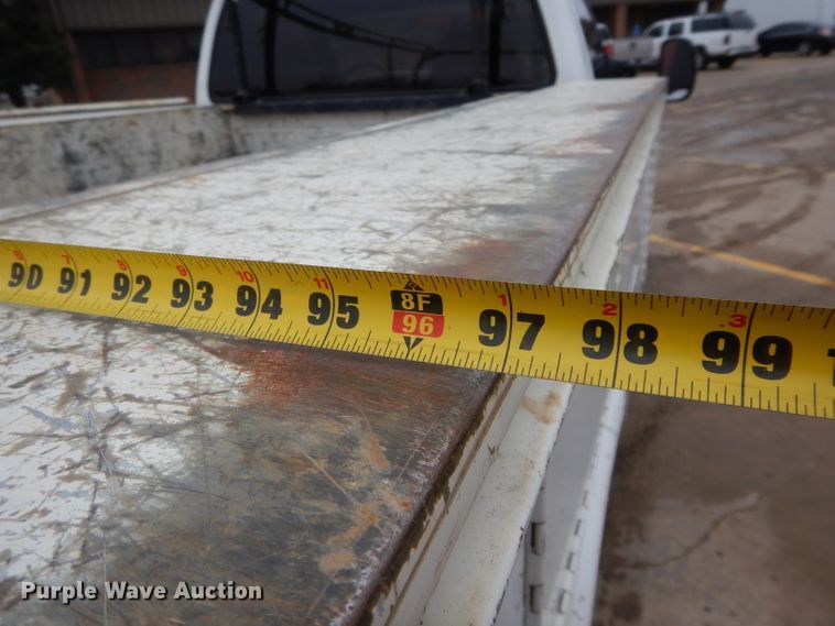 image for item GF9854 2000 Ford F350 Super Duty utility bed pickup truck