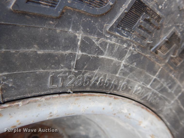 image for item GF9854 2000 Ford F350 Super Duty utility bed pickup truck