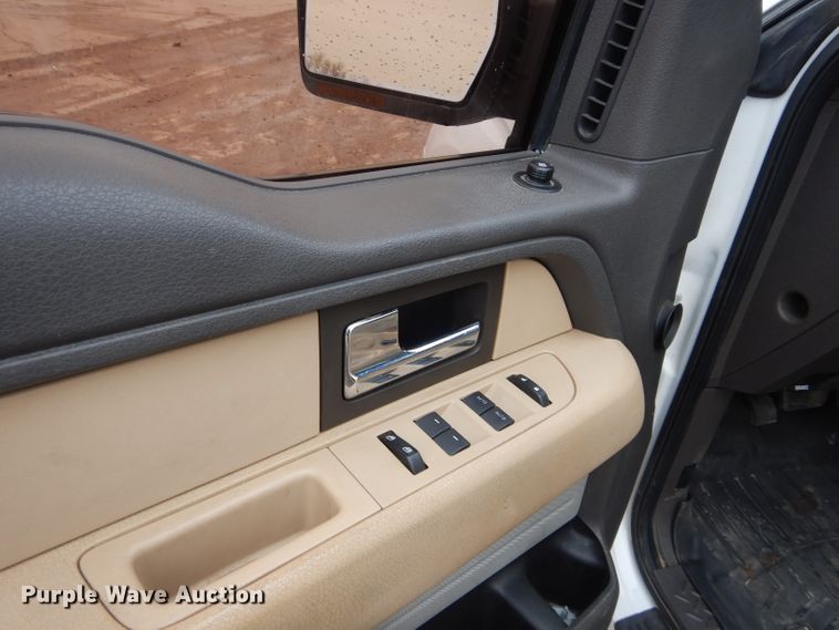 image for item GF9855 2012 Ford F150 SuperCrew pickup truck