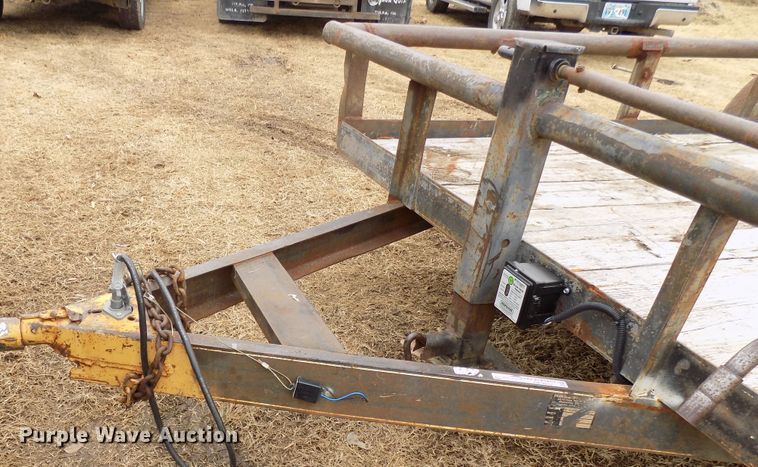 image for item GF9857 2001 Kargo King utility trailer