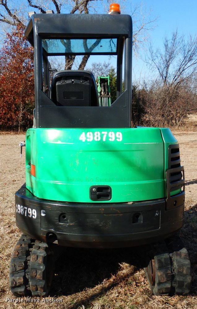 image for item GF9867 2013 Bobcat E32 mini excavator