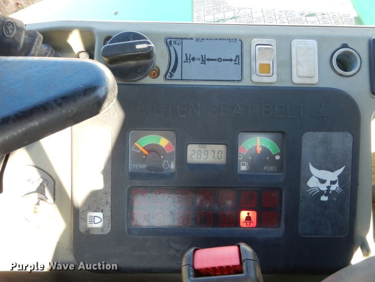 image for item GF9867 2013 Bobcat E32 mini excavator