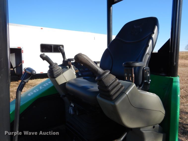 image for item GF9867 2013 Bobcat E32 mini excavator
