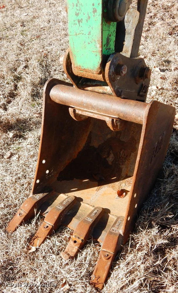 image for item GF9867 2013 Bobcat E32 mini excavator