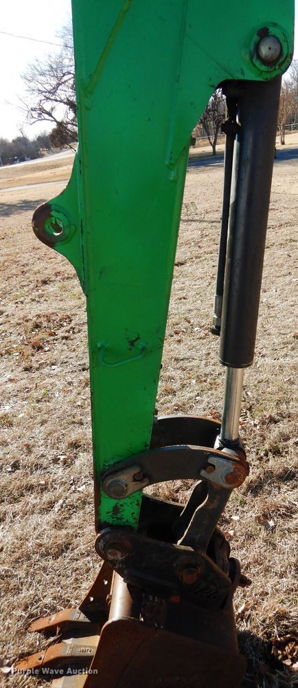 image for item GF9867 2013 Bobcat E32 mini excavator