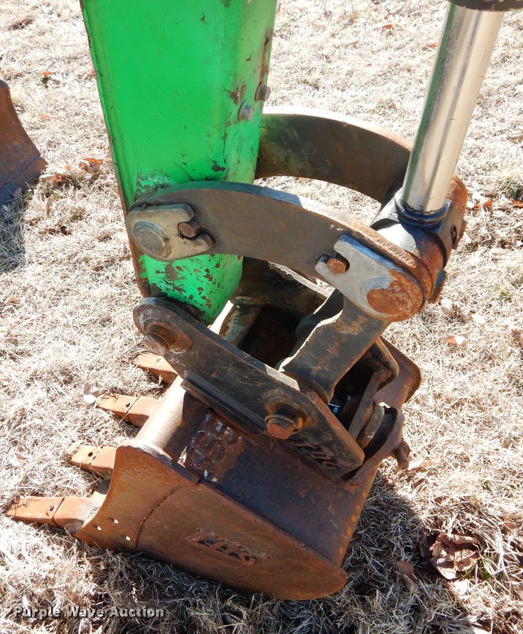 image for item GF9867 2013 Bobcat E32 mini excavator