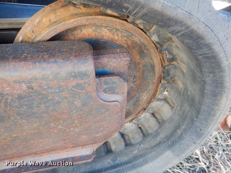 image for item GF9867 2013 Bobcat E32 mini excavator