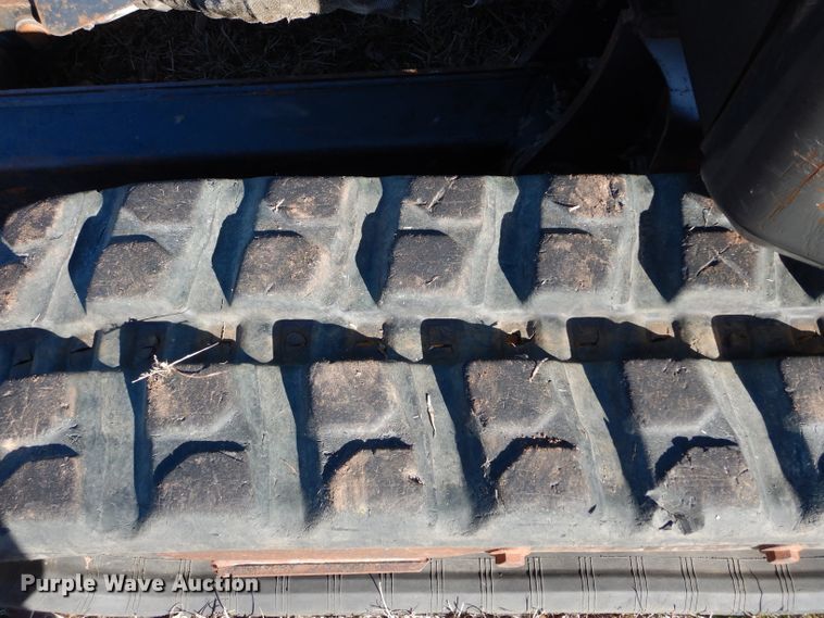 image for item GF9867 2013 Bobcat E32 mini excavator