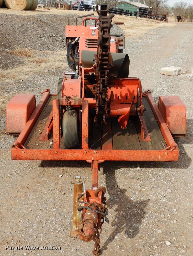 image for item GF9897 2012 Ditch Witch RT12 trencher