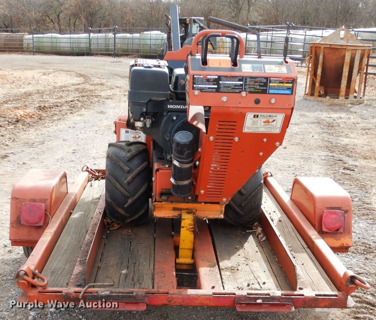 image for item GF9897 2012 Ditch Witch RT12 trencher