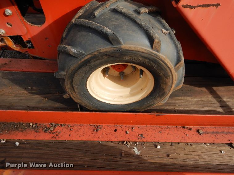 image for item GF9897 2012 Ditch Witch RT12 trencher