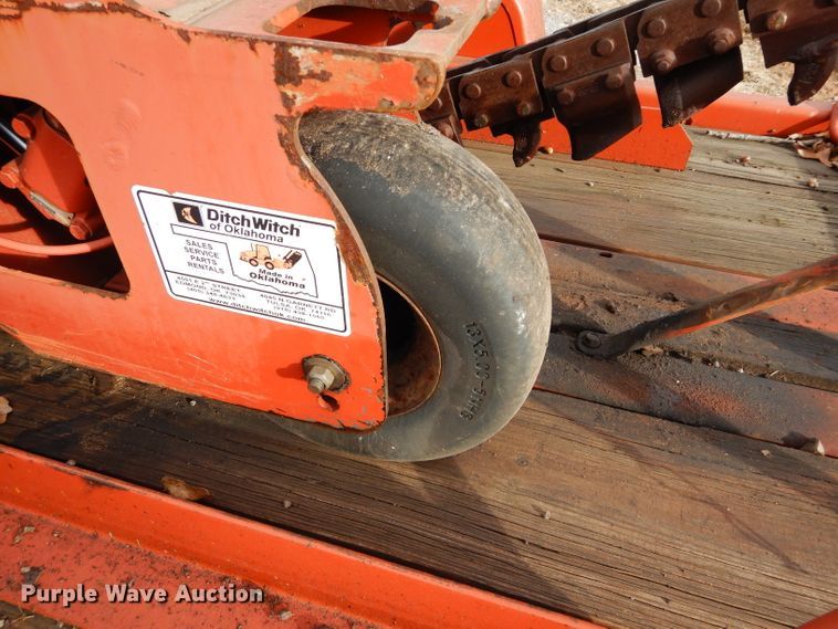 image for item GF9897 2012 Ditch Witch RT12 trencher